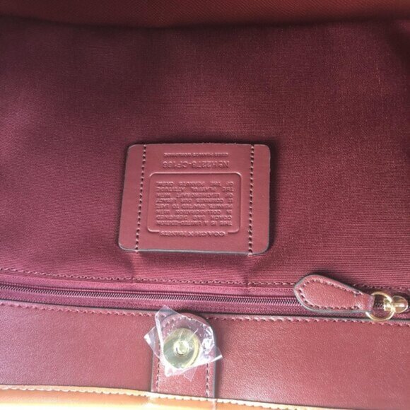 New Coach X Peanuts City Tote In With Snoopy Woodstock - Picture 11 of 14